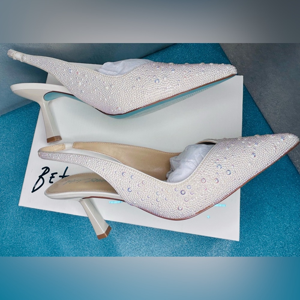 Betsey Johnson Blue by Betsey Johnson Clark Iridescent Pearl Slingback Pumps 11W - Picture 10 of 14